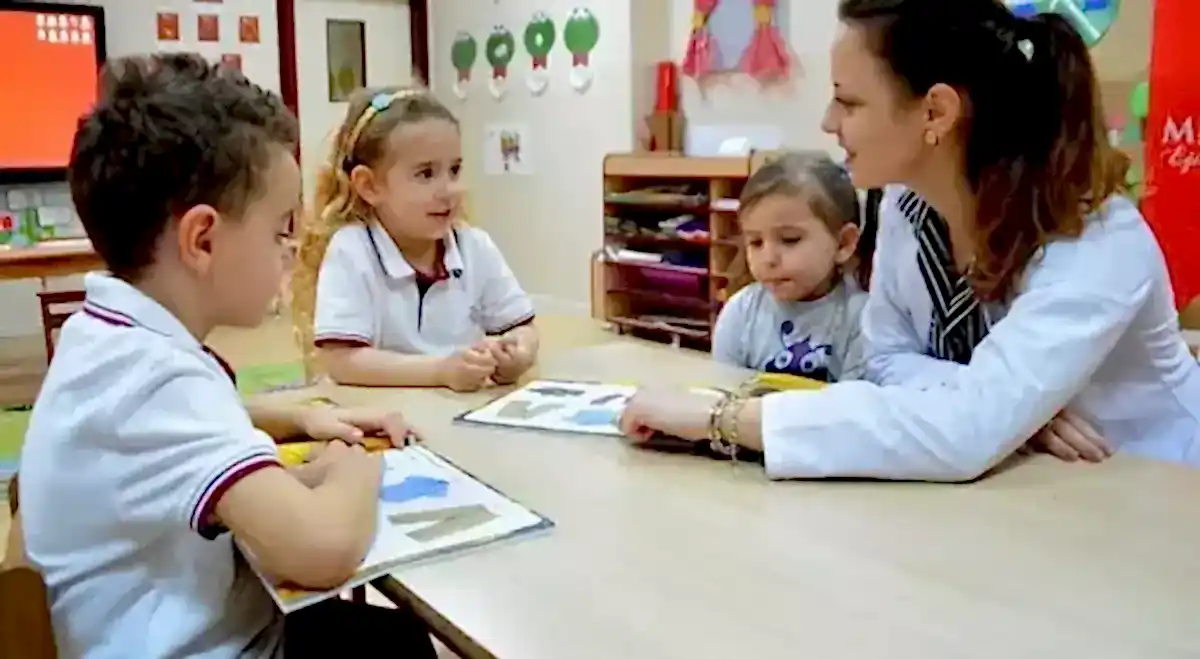 Resim-iş Öğretmenliği Bölümü